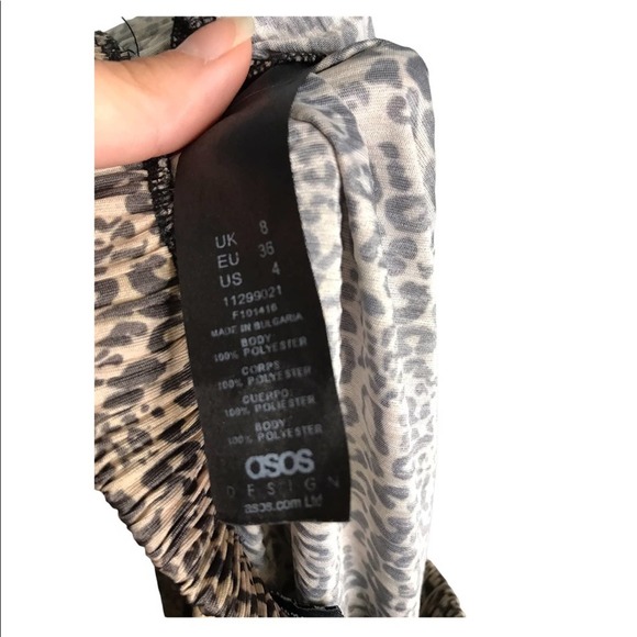 ASOS | High Waist Animal Print Pleated Pants Flare Leg Cropped pants - Picture 5 of 7